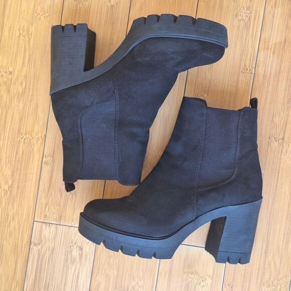 ASOS Chunky Heel Boots Black Suede Chelsea US size 8 - Picture 1 of 16